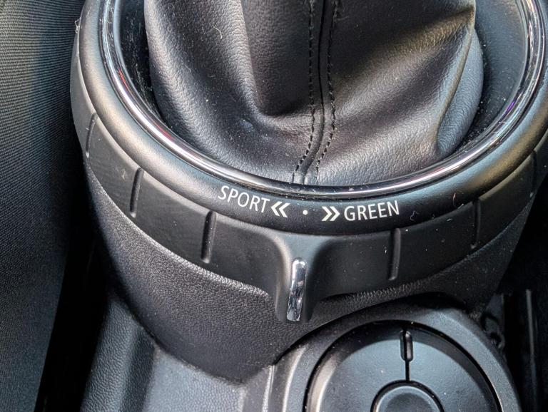 2015 MINI Hatch 1.5 Cooper D 3dr HATCHBACK DIESEL Manual