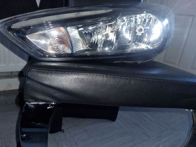 Ford focus st mk3.5 headlight 2015-18