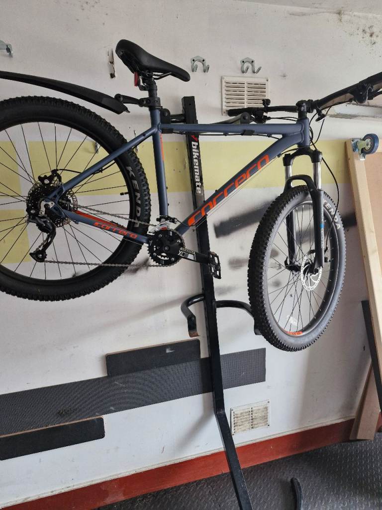 Carrera Vengeance Mountain Bike – Blue, Good Condition
