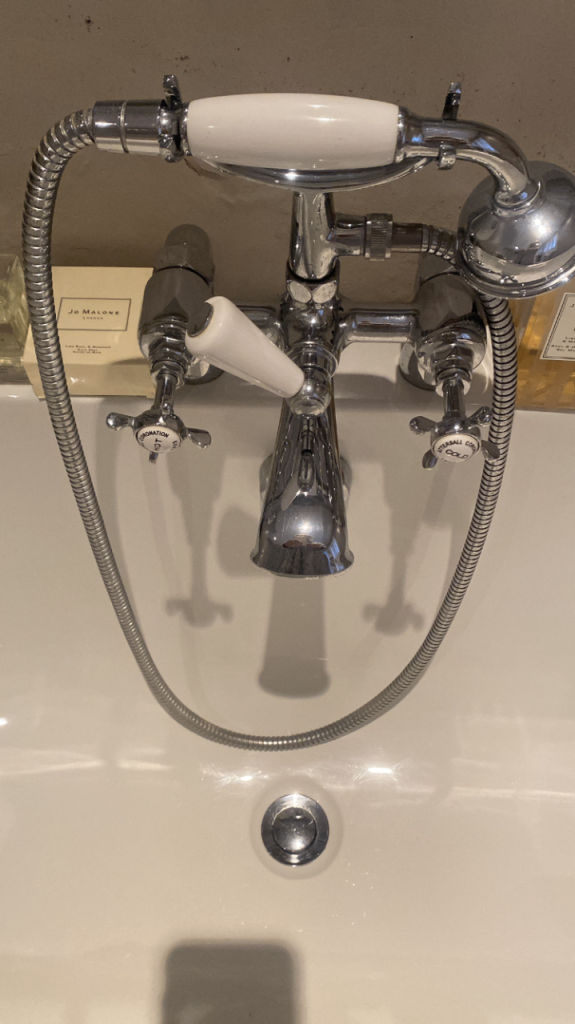 White Freestanding Clawfoot Bath with Taps & Shower Head