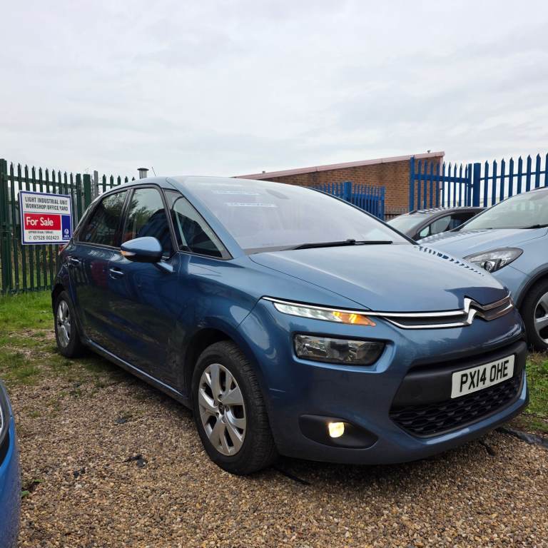 CITROEN C4 PICASSO VTR+ MODEL 1.6 DIESEL 115 BHP YEAR 2014 £20 ROAD TAX PER YEAR LOW MILES!!!