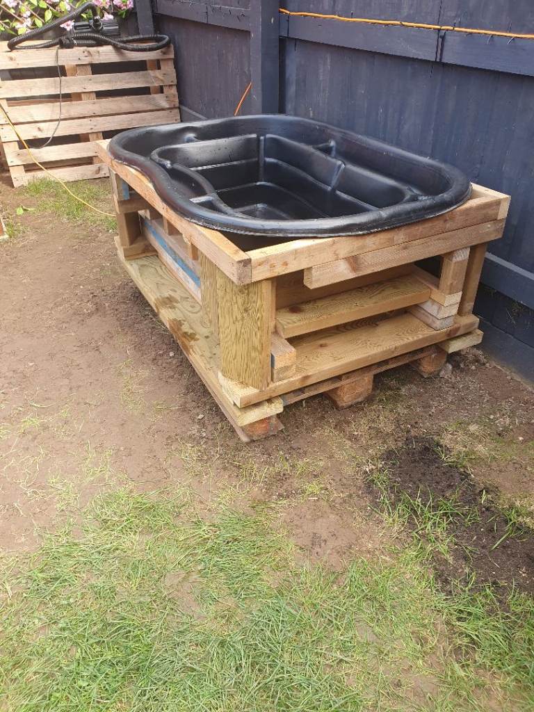 Pre-formed Garden Pond 