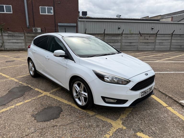 2015 Ford Focus 1.0 EcoBoost 125 Zetec 5dr HATCHBACK Petrol Manual