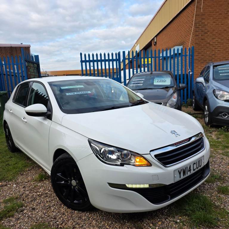 PEUGEOT 308 ACTIVE E-THp MODEL 1.2 PETROL 110 BHP LOW MILES 71K YEAR 2014 12 MONTHS MOT £20 ROAD TAX
