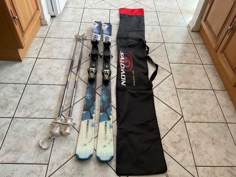 Ladies Salomon Skis