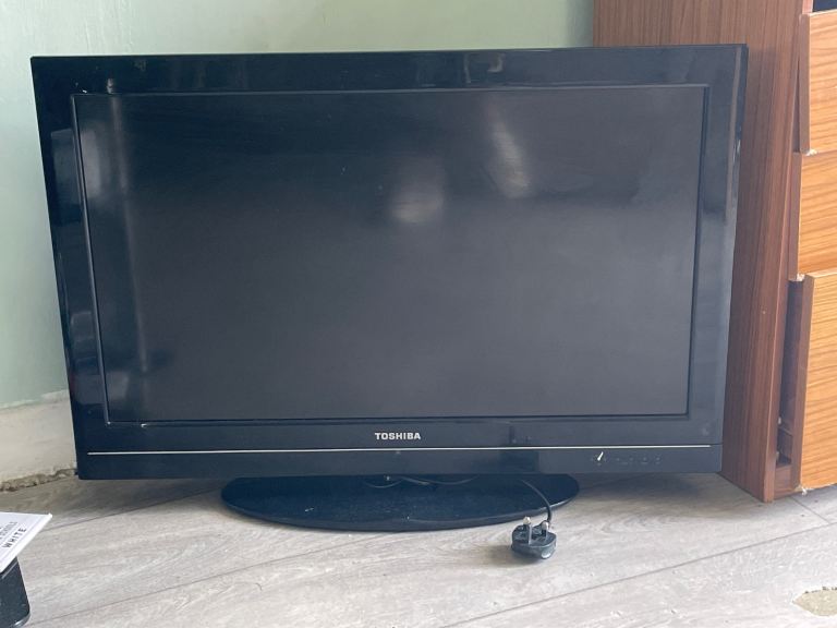 32 inch tv not smart 