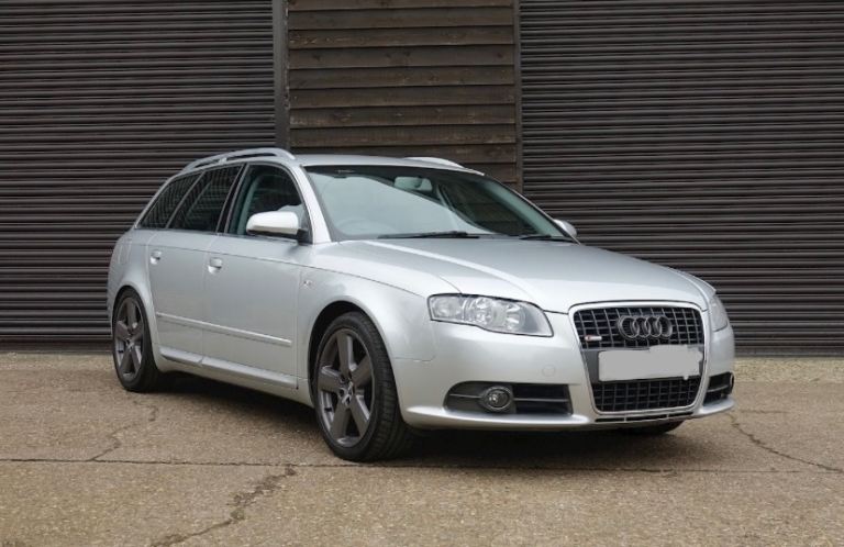 Audi A4 AVANT 3.2 FSI Quattro S Line
