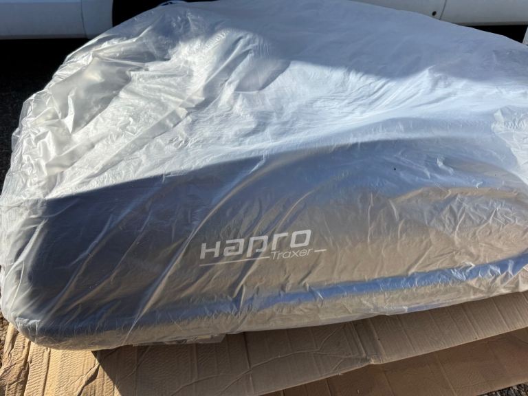 New Hapro Traxer 4.6 Roof Box Anthracite Grey Black 