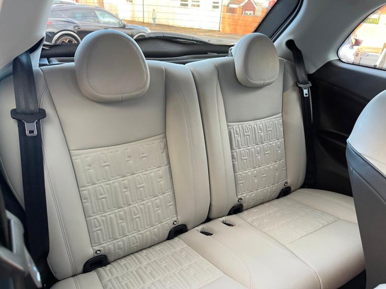 2024 Fiat 500e 42kWh La Prima Hatchback 3dr Electric Auto (118 ps) Hatchback Electric Automatic