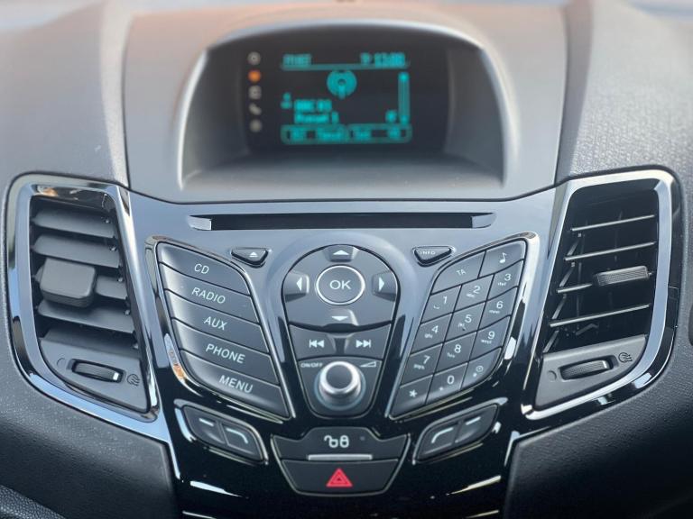 2016 Ford Fiesta 1.0 EcoBoost Zetec 5dr HATCHBACK PETROL Manual