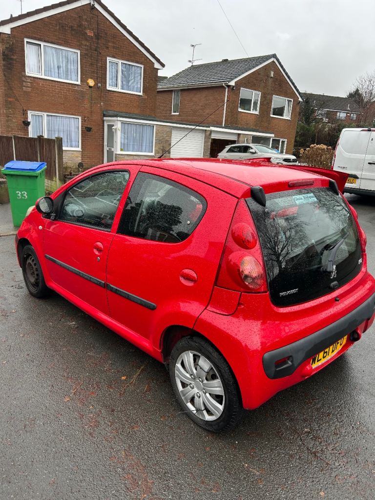 Peugeot, 107, Hatchback, 2011, Manual, 998 (cc), 5 doors