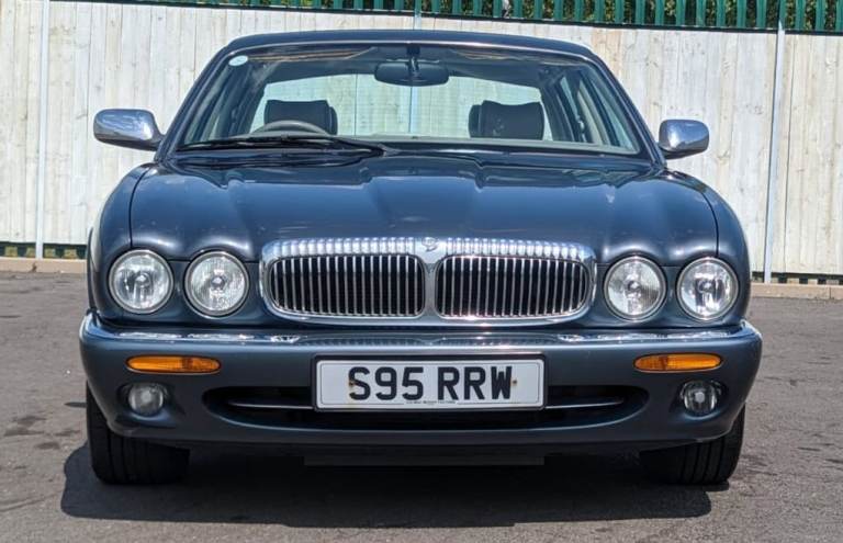 Jaguar, V8 XJ SERIES, Saloon, 1999, Other, 3996 (cc), 4 doors