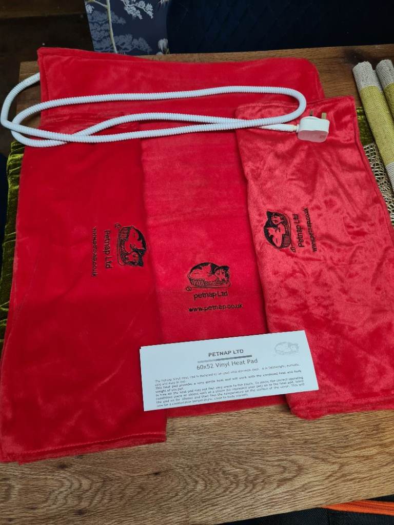 PETNAP VINYL HEAT PAD LARGE 60 X 52