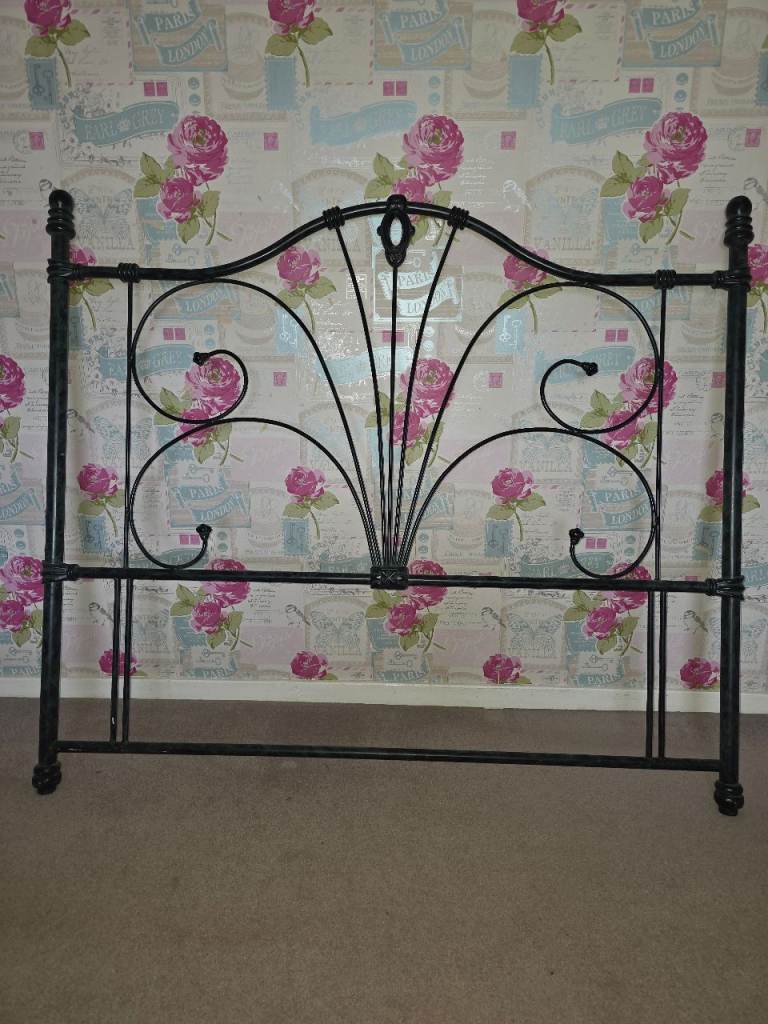 Metal headboard