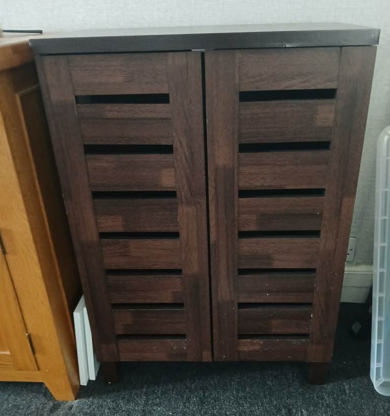 Dark brown unit 2ft wide     13” depth  height 35” Offers  must go    Folkestone    