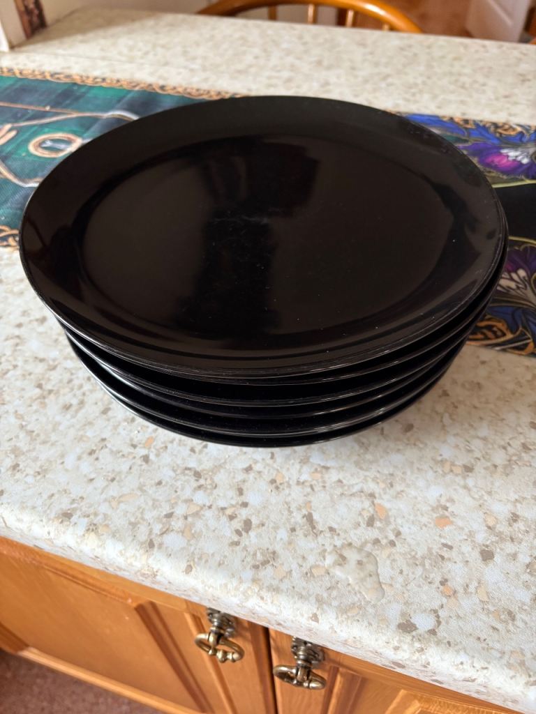 Dinner plates