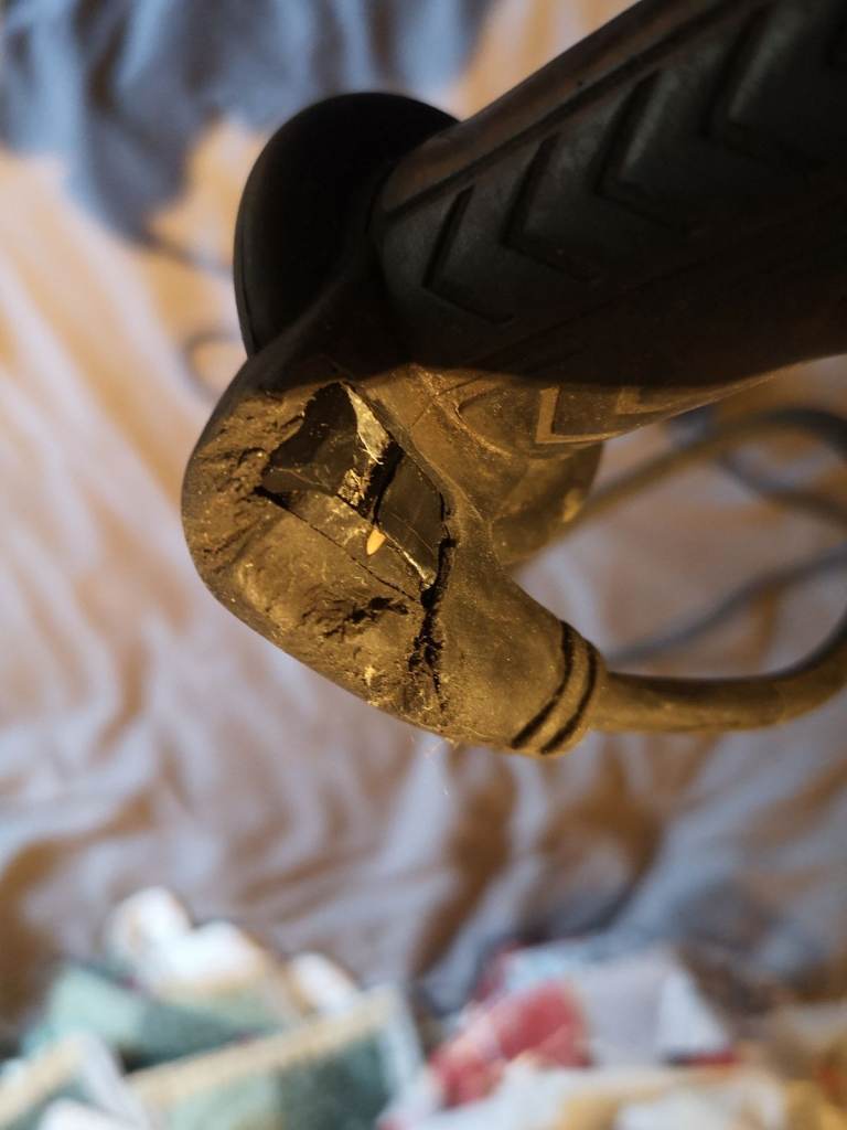 Heated motorcycle grips 