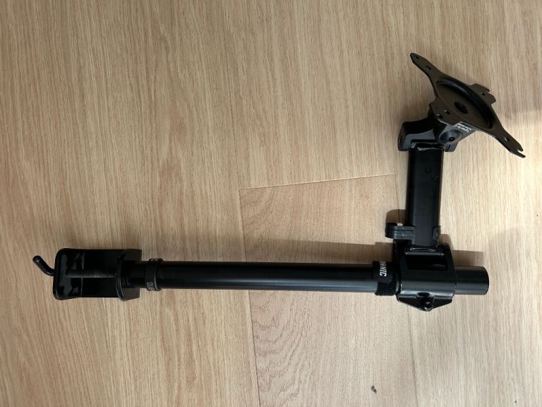 Duronic SingleArm Desk Mount – Black, Good Condition