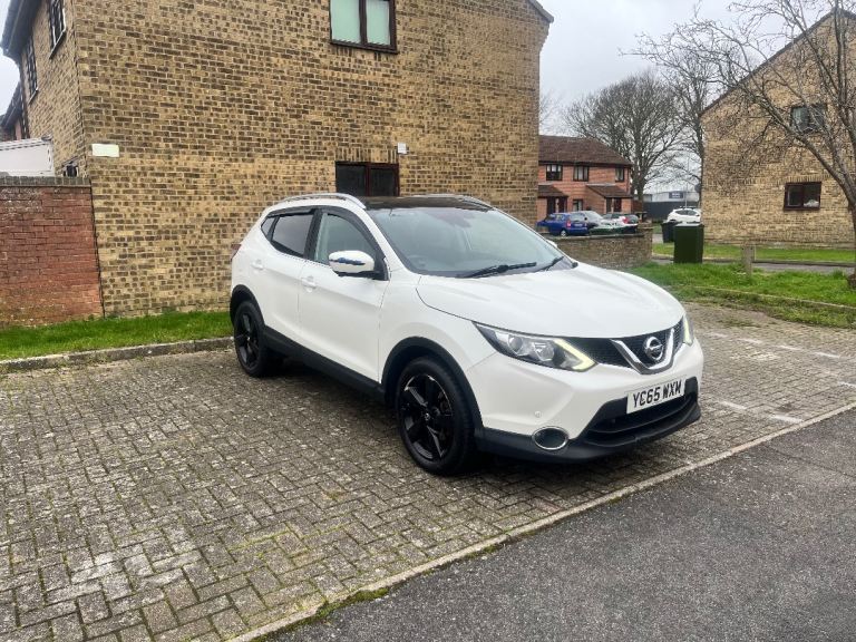NISSAN QASHQAI N-TEC 360 CAM TAX £20 1.5 DCI 6 SPEED MANUAL PORTSMOUTH 