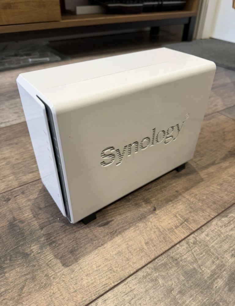 Synology DS220j 2-Bay NAS – Pristine Condition / Personal Cloud