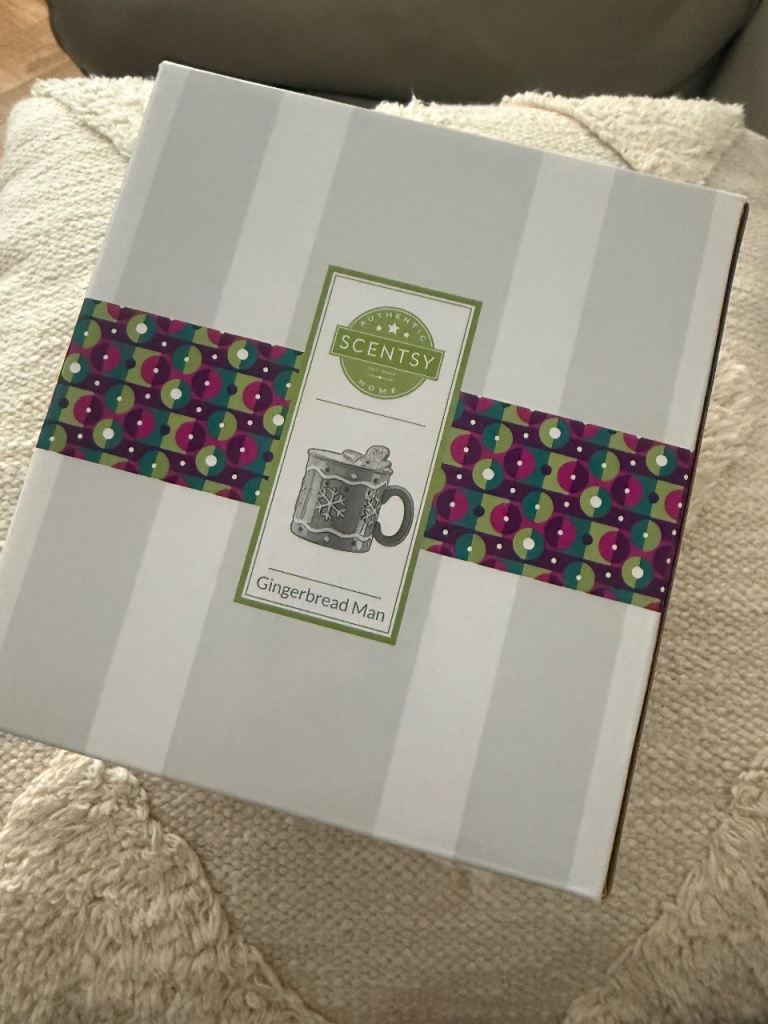 Scentsy gingerbread man mini warmer brand new 