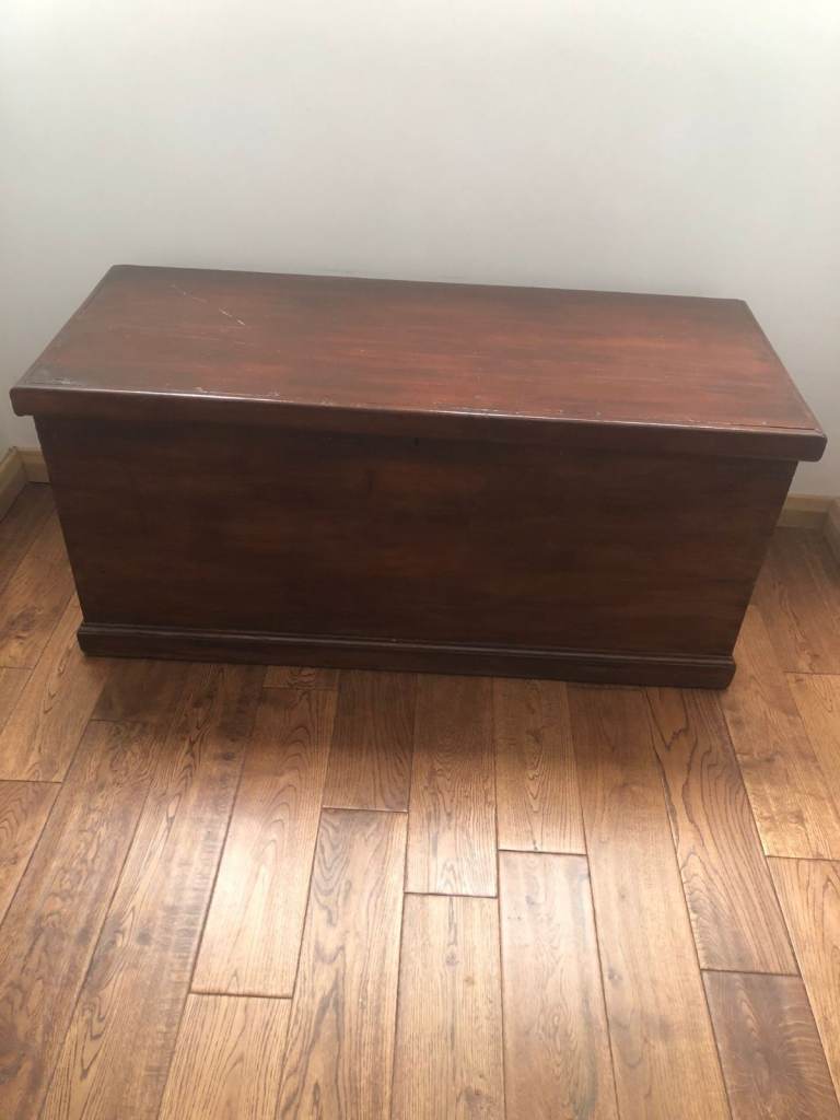 image for Rustic storage chest 