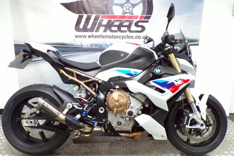 2022 BMW S1000R SPORT WITH A PRO RACE EXHAUST