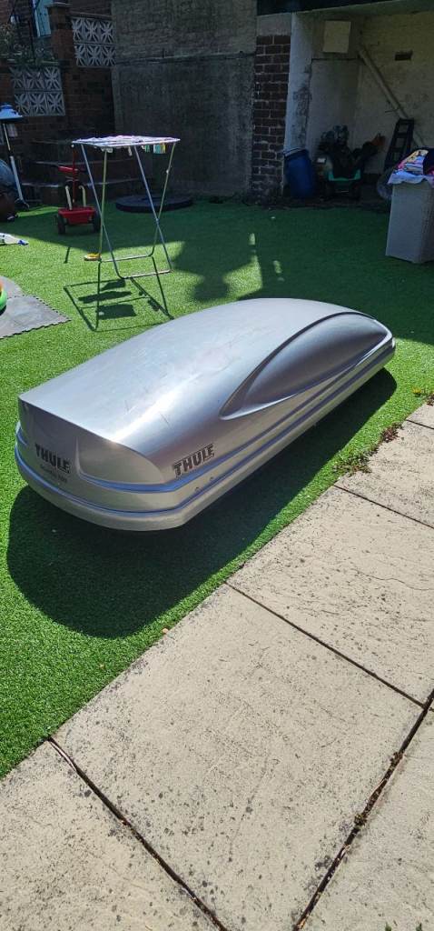 Thule atlantis 780, roof rack & 12v cooler 
