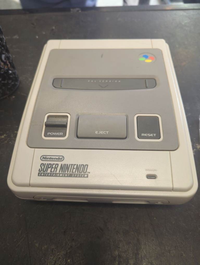Super Nintendo Console 
