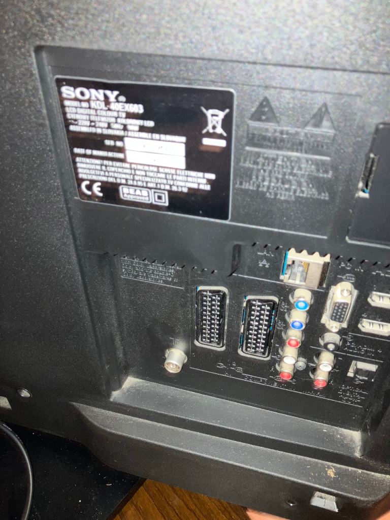 Sony 42” TV with remote control good condition 