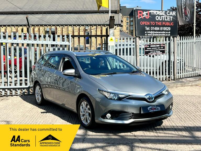 2018 Toyota Auris VVT-I ICON TECH TOURING SPORTS Estate Hybrid Automatic