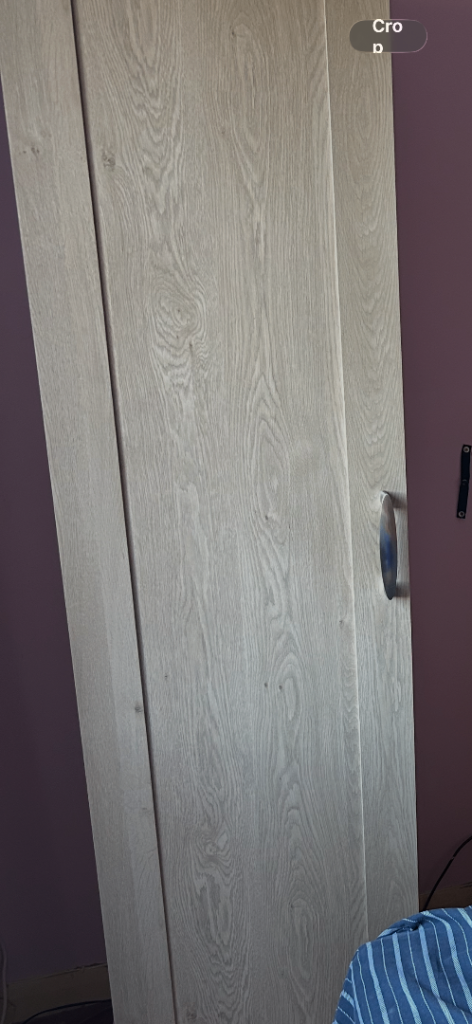 Narrow wardrobe £25