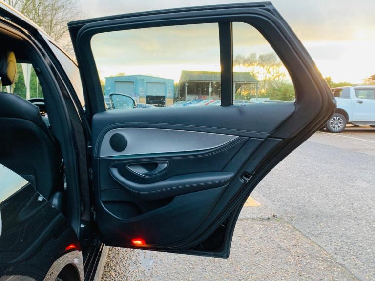 2017 Mercedes-Benz E Class E220d AMG Line 5dr 9G-Tronic ESTATE DIESEL Automatic