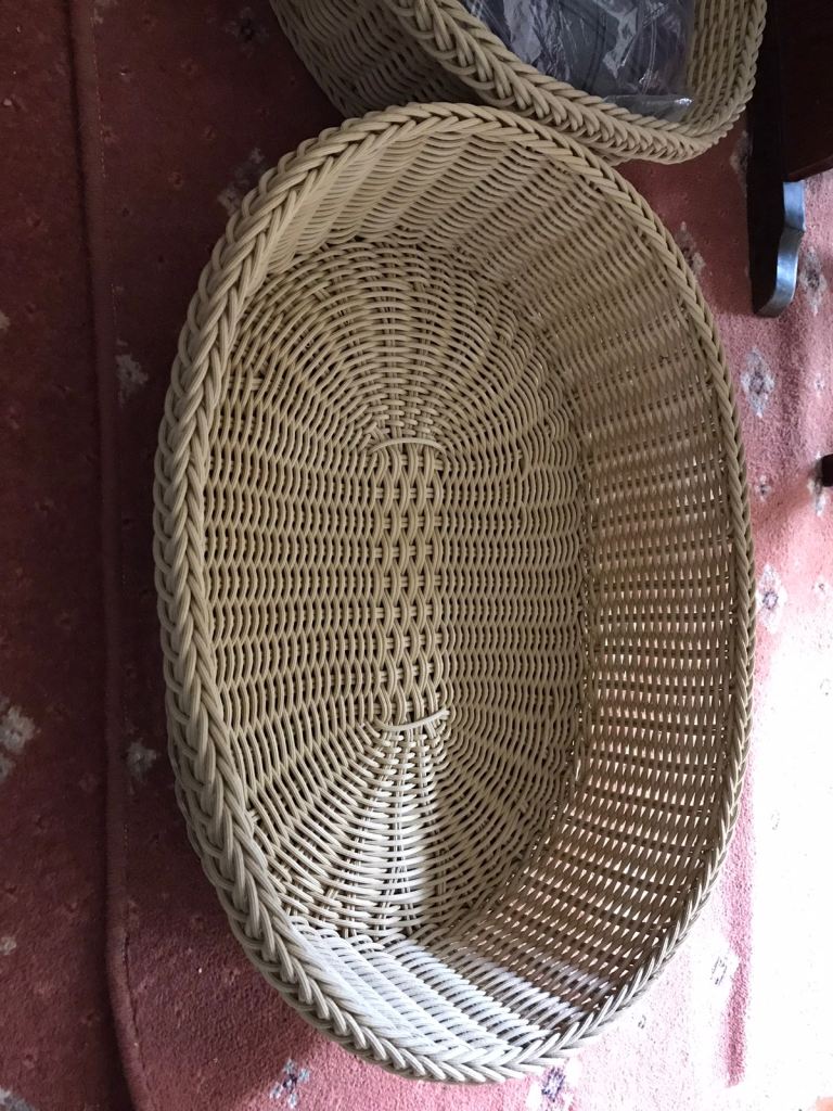 Cat or Small Dog Basket Beds