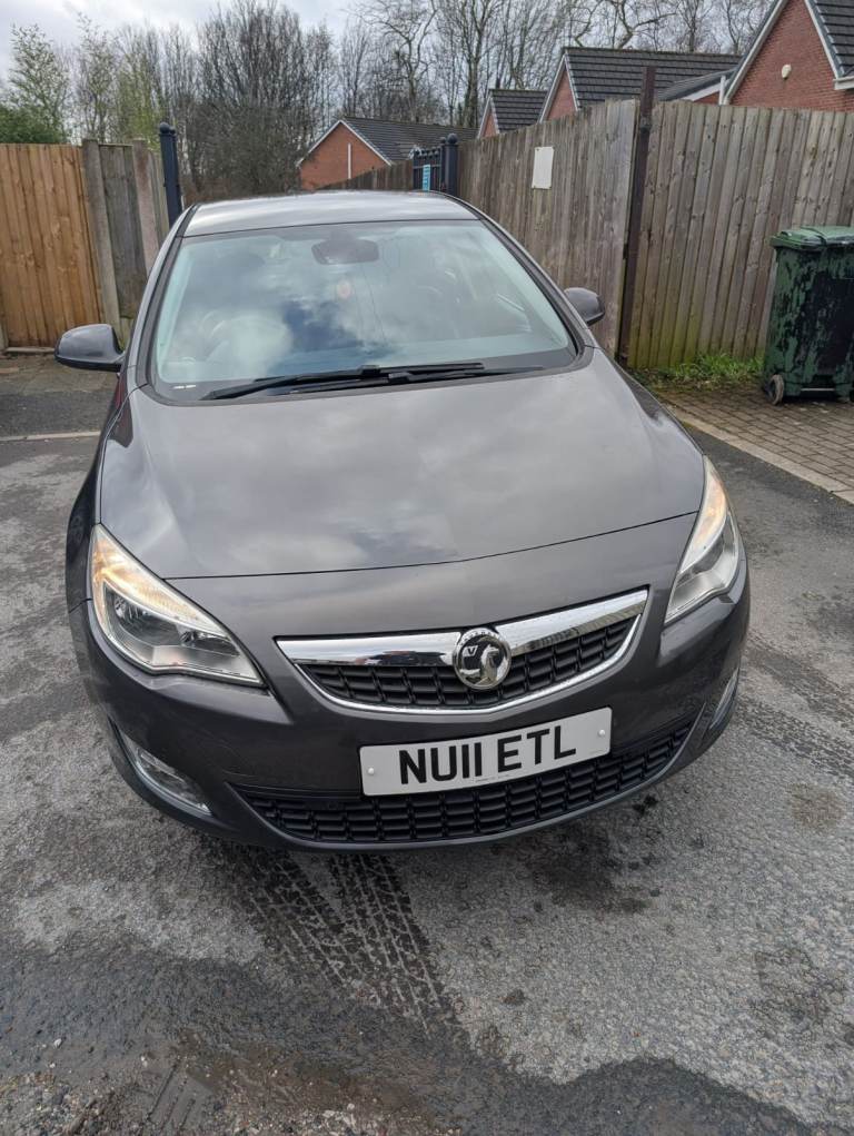 Vauxhall, ASTRA, Hatchback, 2011, Manual, 1598 (cc), 5 doors