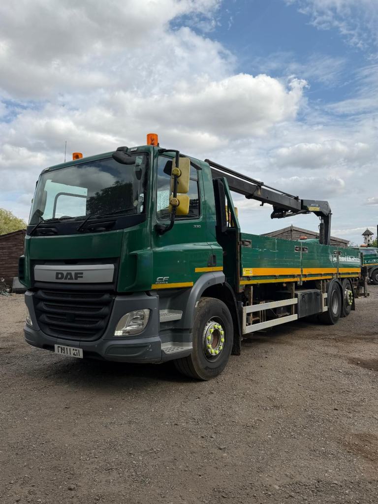 2014 DAF CF 75.330 26T DROPSIDE WITH HMF 1430 CRANE