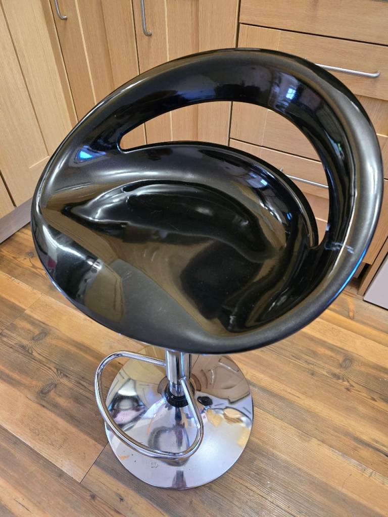 Kitchen stool (black)