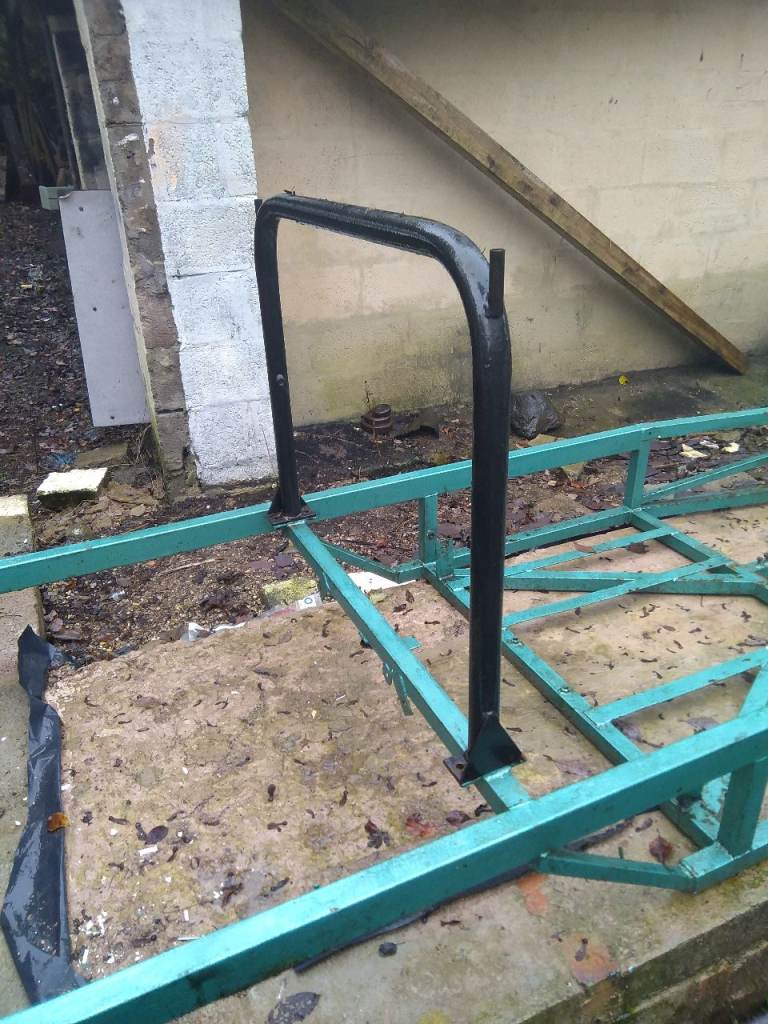 DUTTON PHAETON CHASSIS 