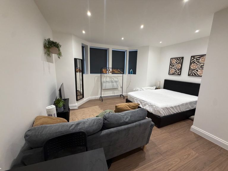 🏡 LARGE MODERN STUDIO | KINGSLAND ROAD, E8 | £1,750 PCM – ALL BILLS INCLUDED