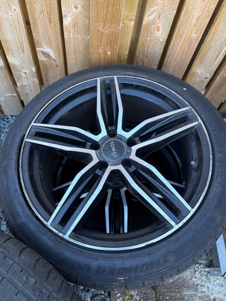 Tomac Car Tyres with Black and Silver Alloys 18 in