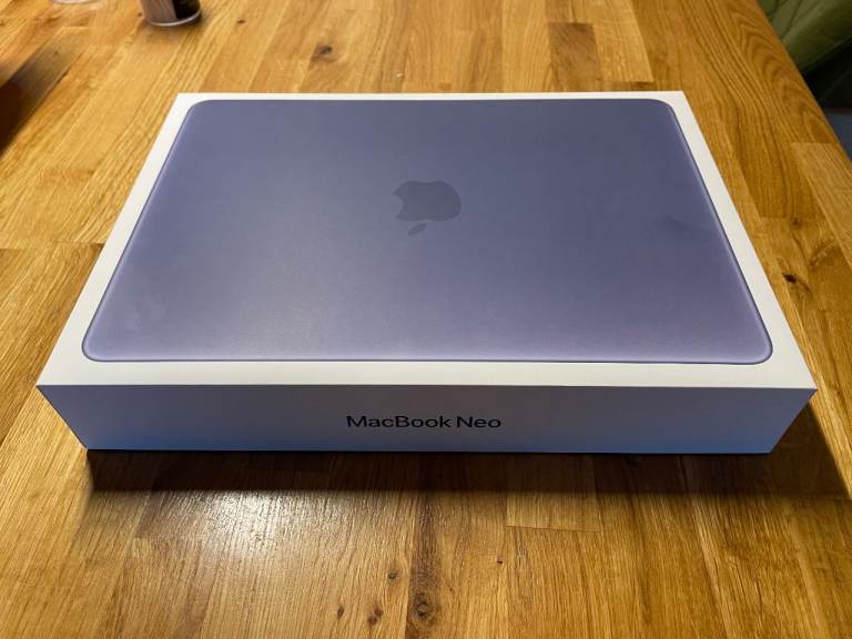 Macbook Neo Indigo 13" 250GB - New and unused