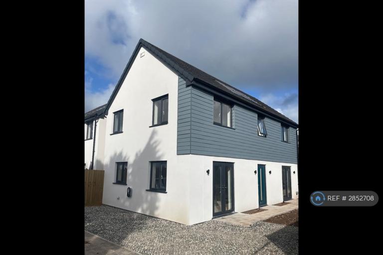 4 bedroom house in Summercross Gardens, Dartmouth, TQ6 (4 bed) (#2852708)