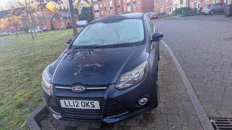 Ford, FOCUS, Hatchback, 2012, Manual, 998 (cc), 5 doors