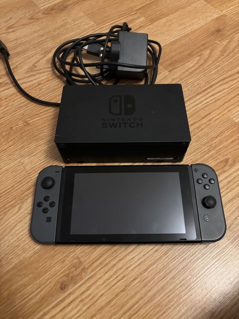 Nintendo switch and dock £100