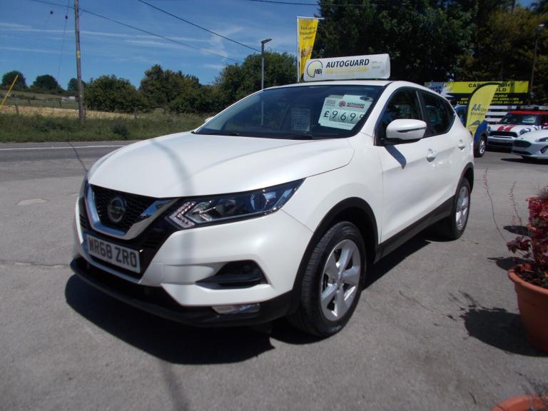 2018 Nissan Qashqai 1.3 DiG-T 160 Acenta Premium 5dr HATCHBACK Petrol Manual