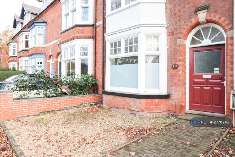 7 bedroom house in Victoria Park Road, Leicester, LE2 (7 bed) (#2776749)
