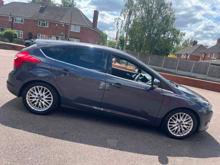 Ford, FOCUS, Hatchback, 2012, Manual, 1560 (cc), 5 doors