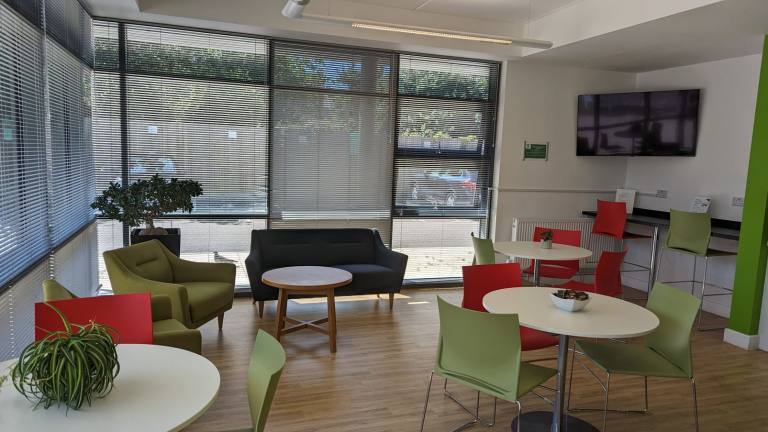 Haywards Heath - RH16 1UA \ Flexible Coworking Membership - Drop In Anytime