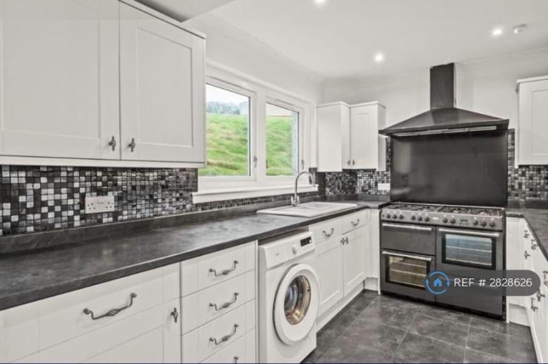 3 bedroom house in Calder Place, Falkirk, FK1 (3 bed) (#2828626)