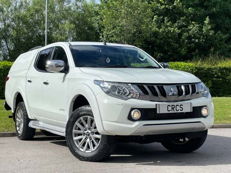 2017 Mitsubishi L200 2.4 DI-D DC Warrior Pickup Double Cab 4dr Diesel Manual 4WD Euro 6 (178 ps) ...